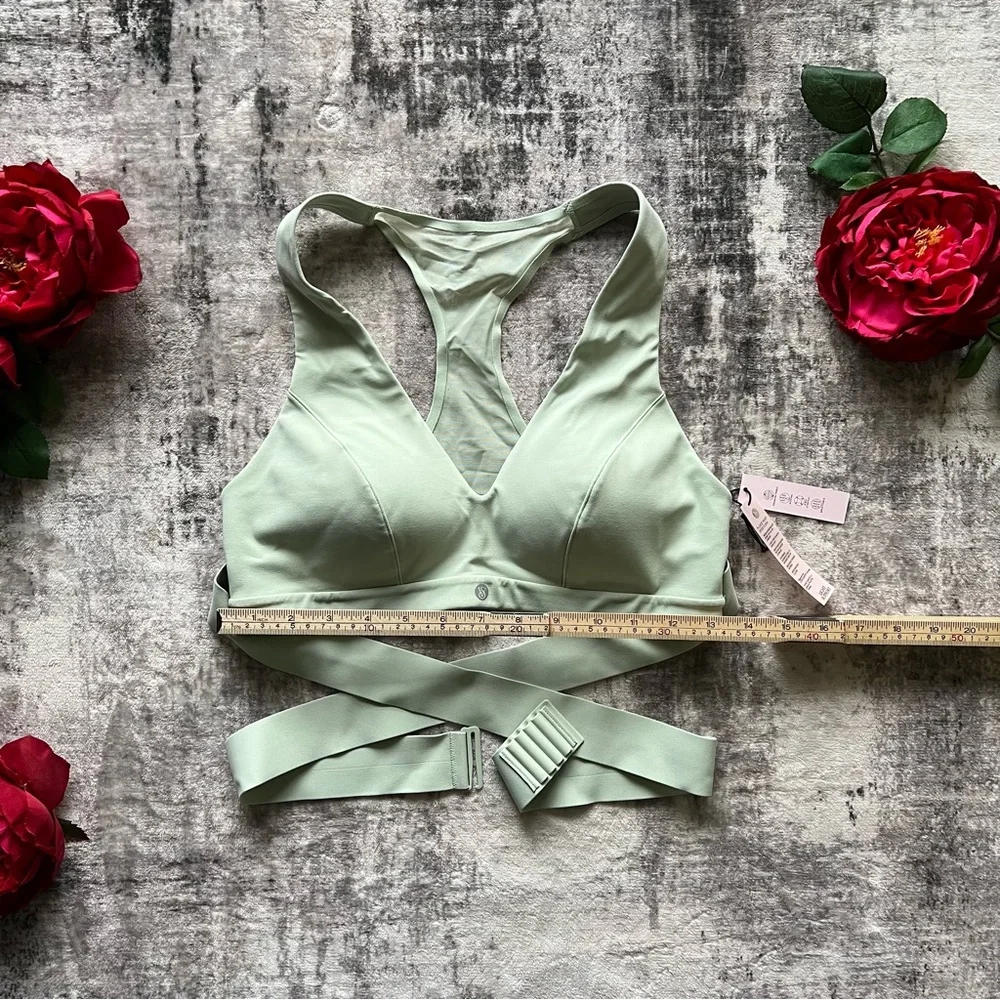 Victoria’s Secret light green plunge wrap sports bra size Medium - Picture 4 of 9